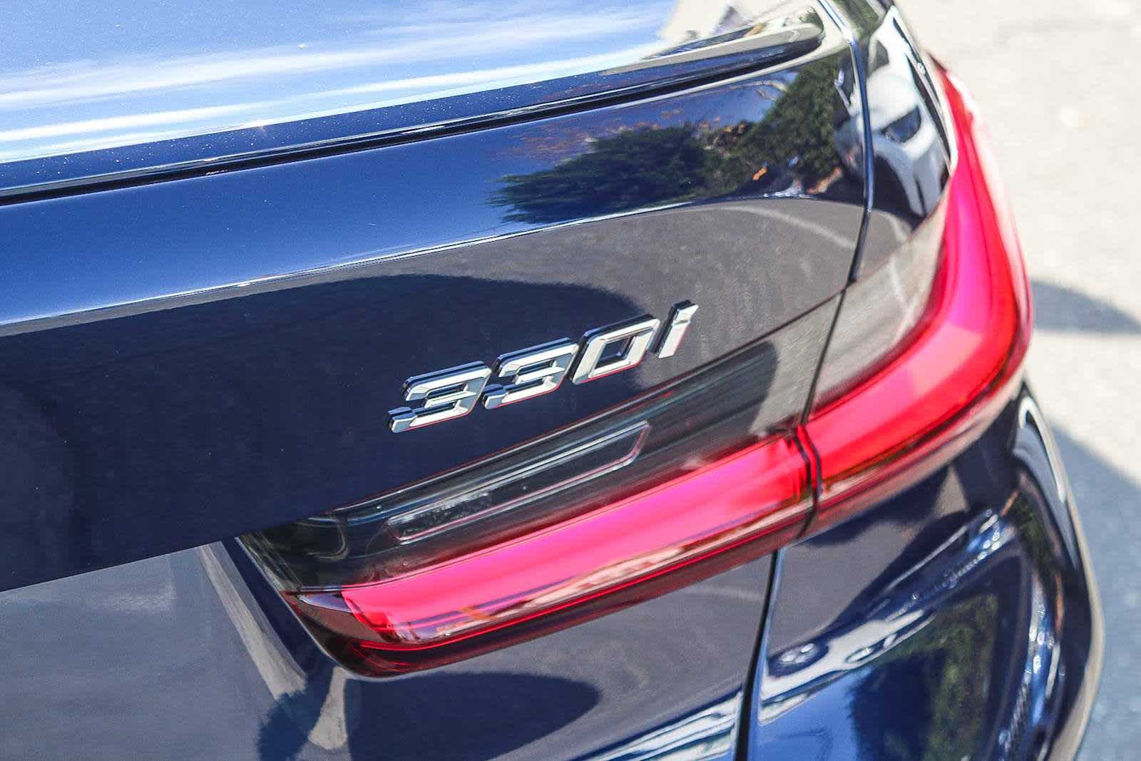 Thumbnail: 2026 BMW 3 Series - 25