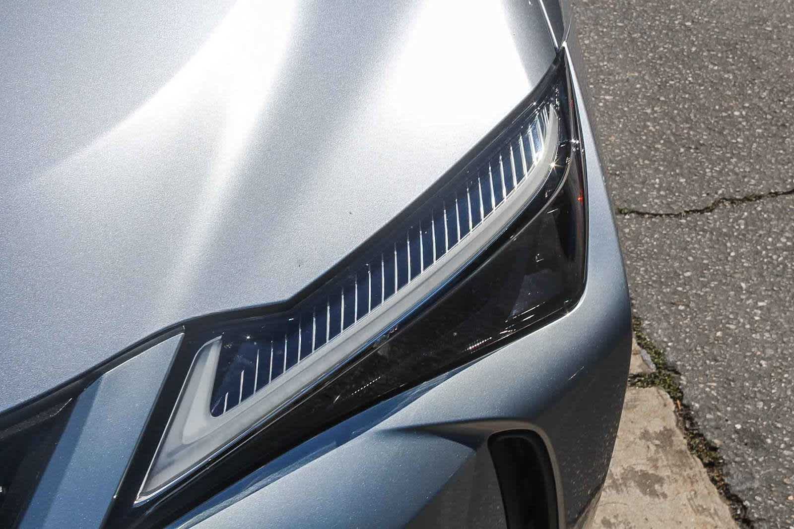 Thumbnail: 2024 Lexus UX - 9