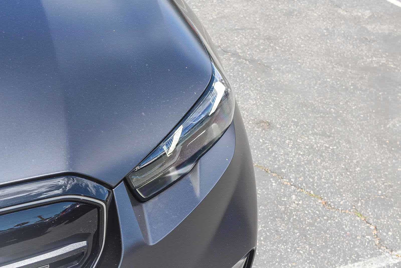 Thumbnail: 2026 BMW M5 - 10