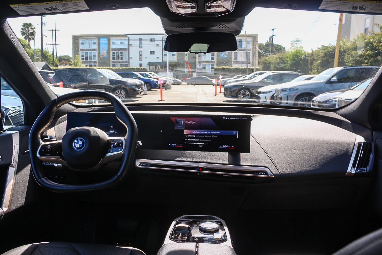 Thumbnail: 2023 BMW iX - 12