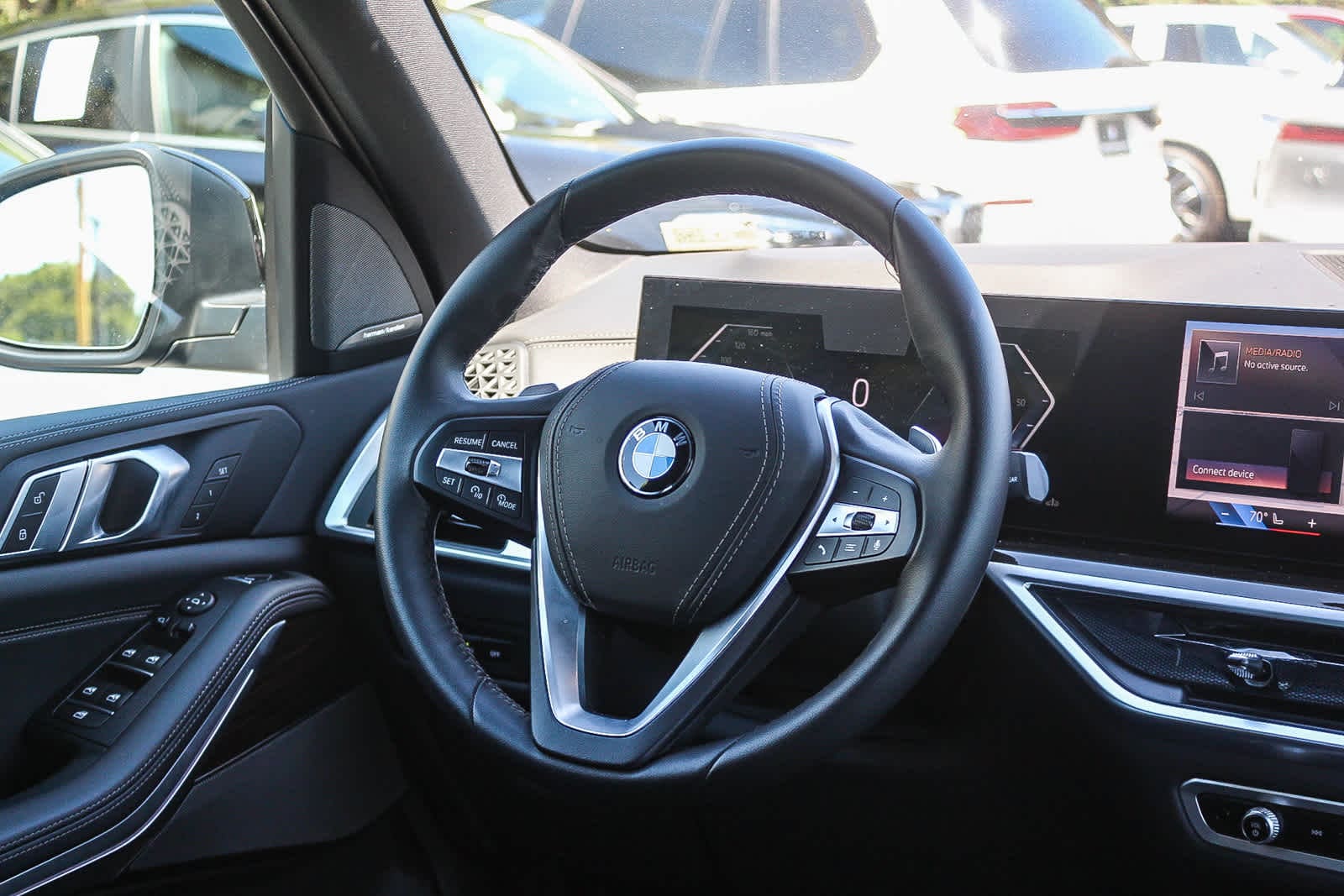 Thumbnail: 2026 BMW X5 - 15