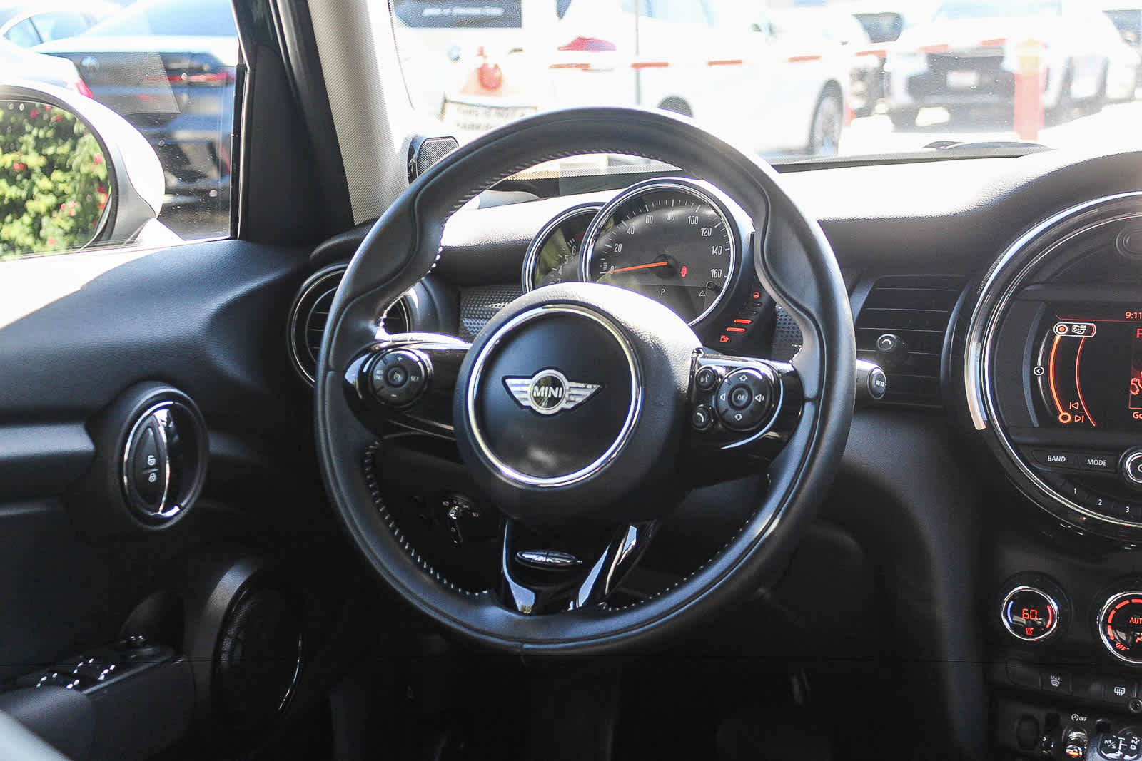 Thumbnail: 2016 MINI Cooper Hardtop - 14
