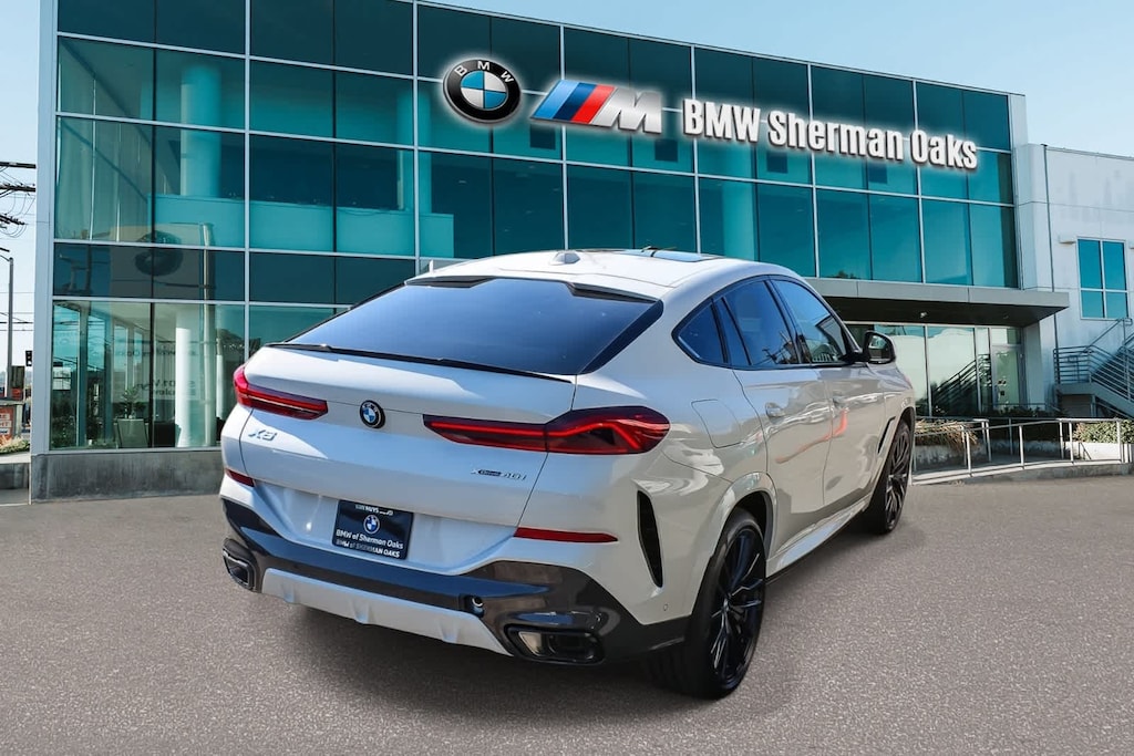 New 2026 BMW X6 xDrive40i SUV