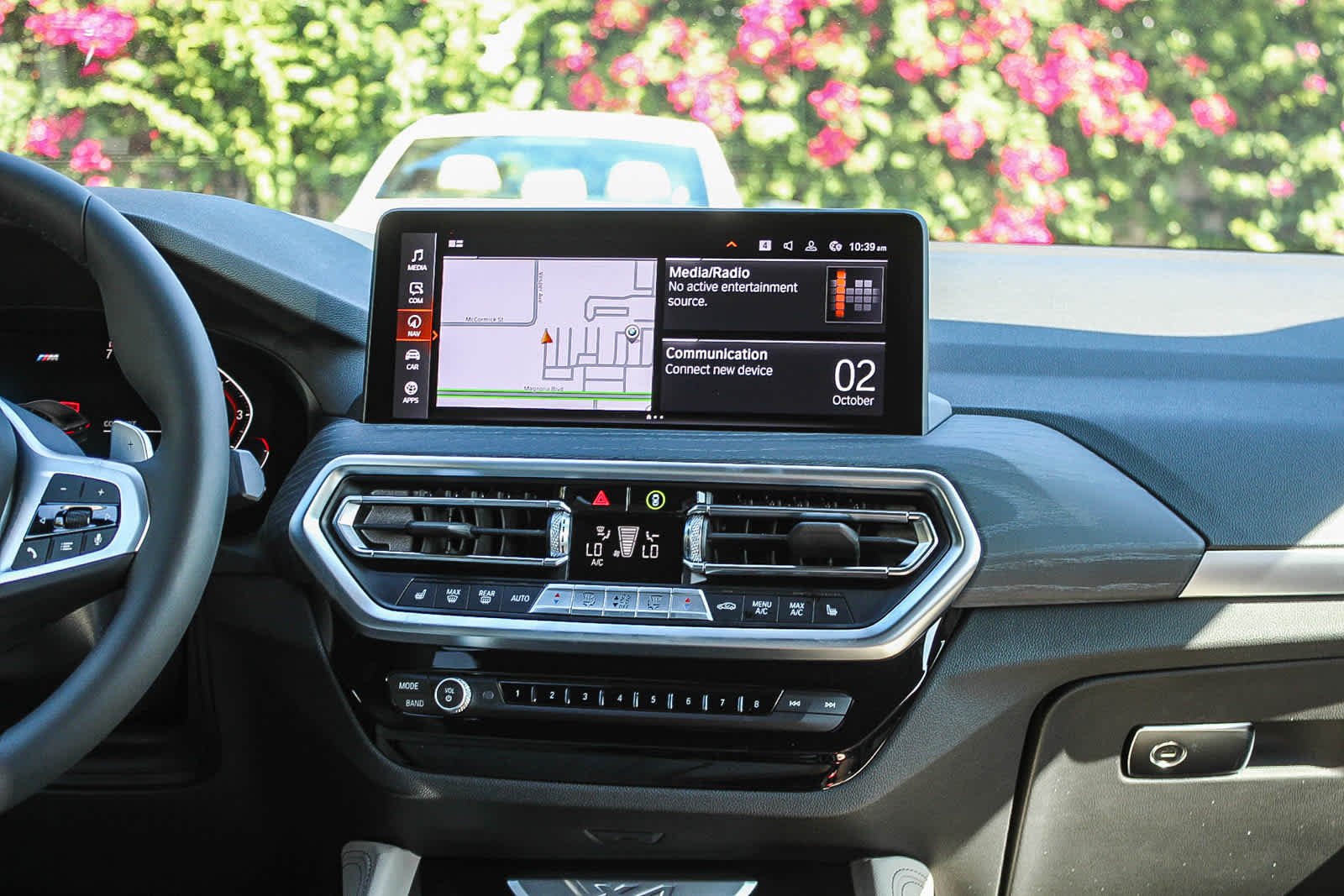 Thumbnail: 2025 BMW X4 - 13