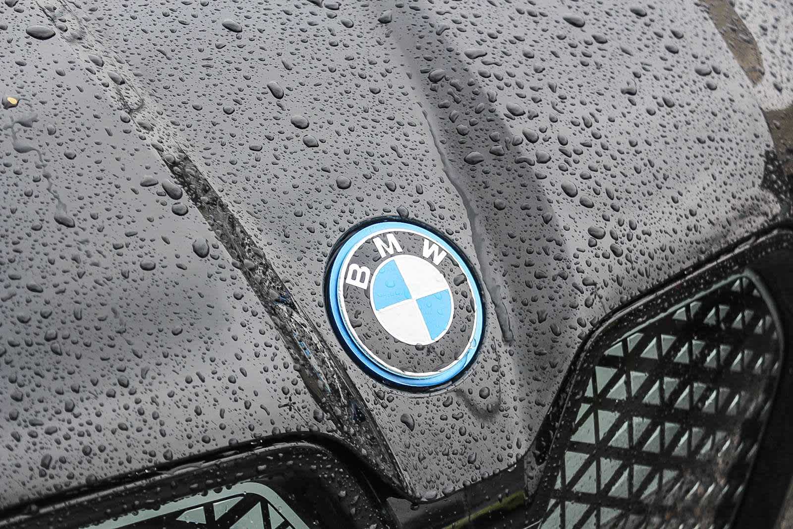 Thumbnail: 2023 BMW iX - 11