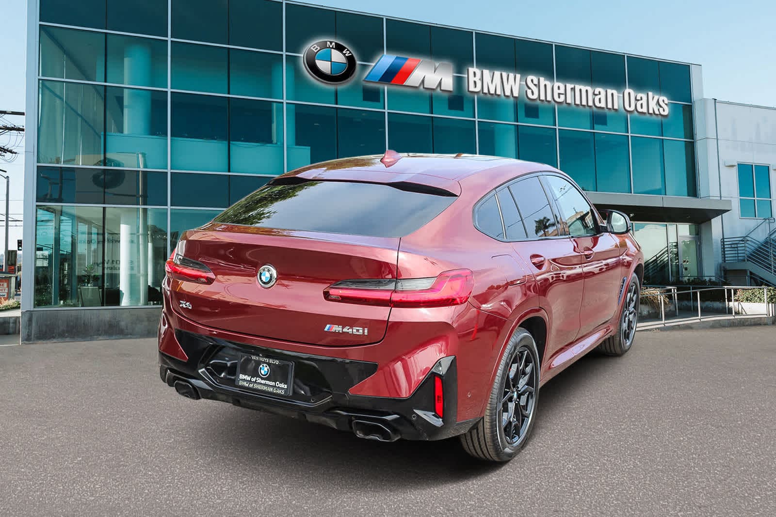 Thumbnail: 2022 BMW X4 - 4