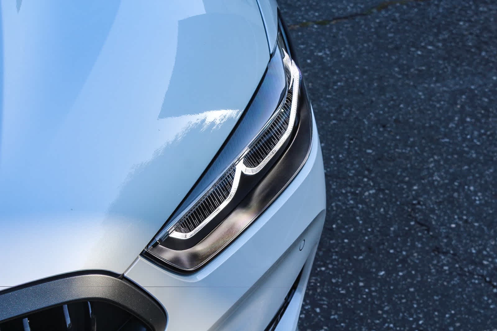 Thumbnail: 2026 BMW 8 Series - 10