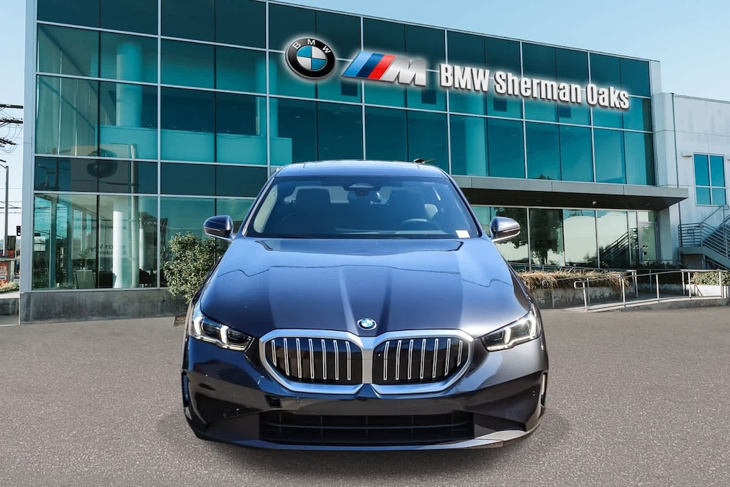 New 2026 BMW 530i Sedan