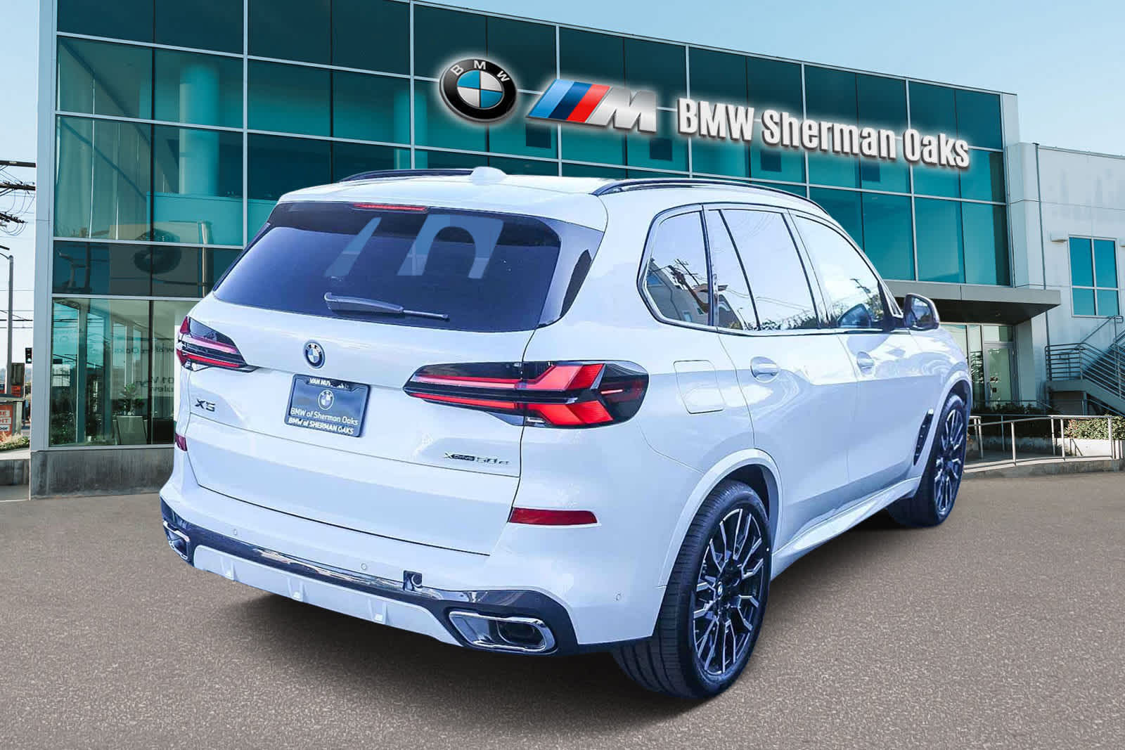 Thumbnail: 2026 BMW X5 - 4