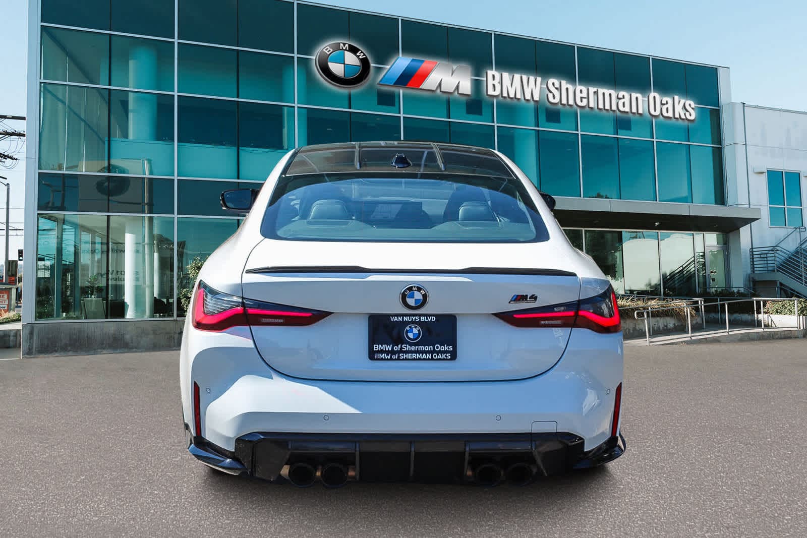 Thumbnail: 2024 BMW M4 - 5