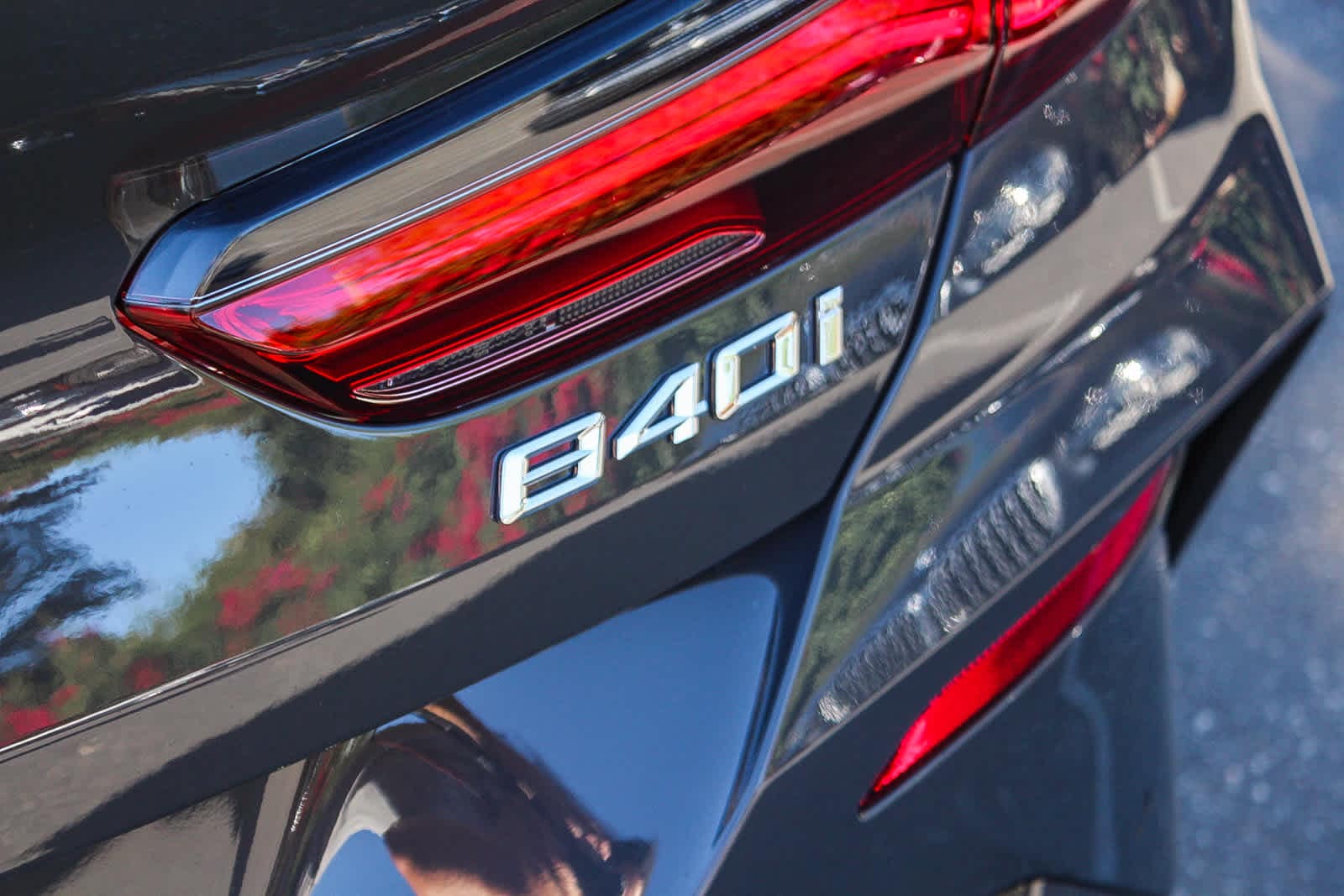 Thumbnail: 2026 BMW 8 Series - 25