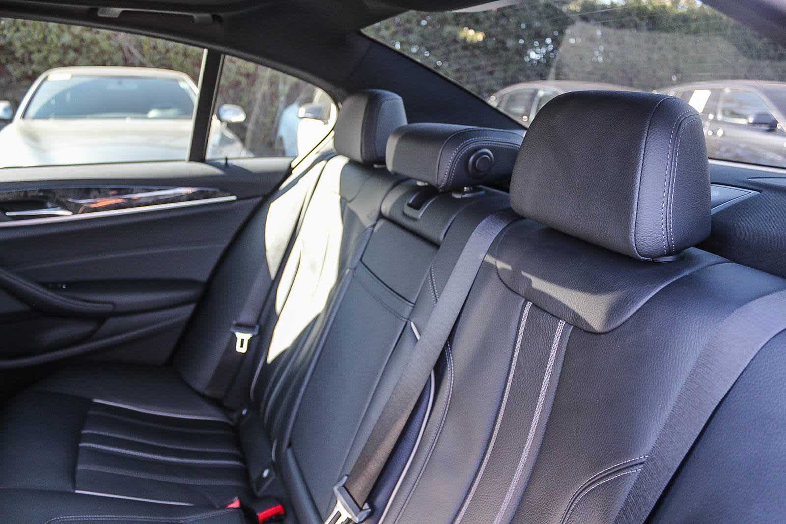 Thumbnail: 2023 BMW 5 Series - 19