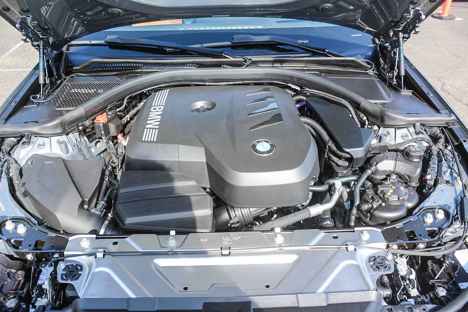 Thumbnail: 2026 BMW 3 Series - 26