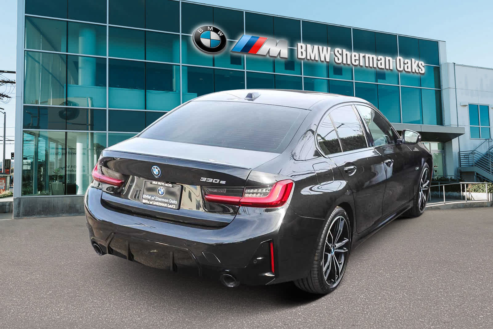 Thumbnail: 2023 BMW 3 Series - 4
