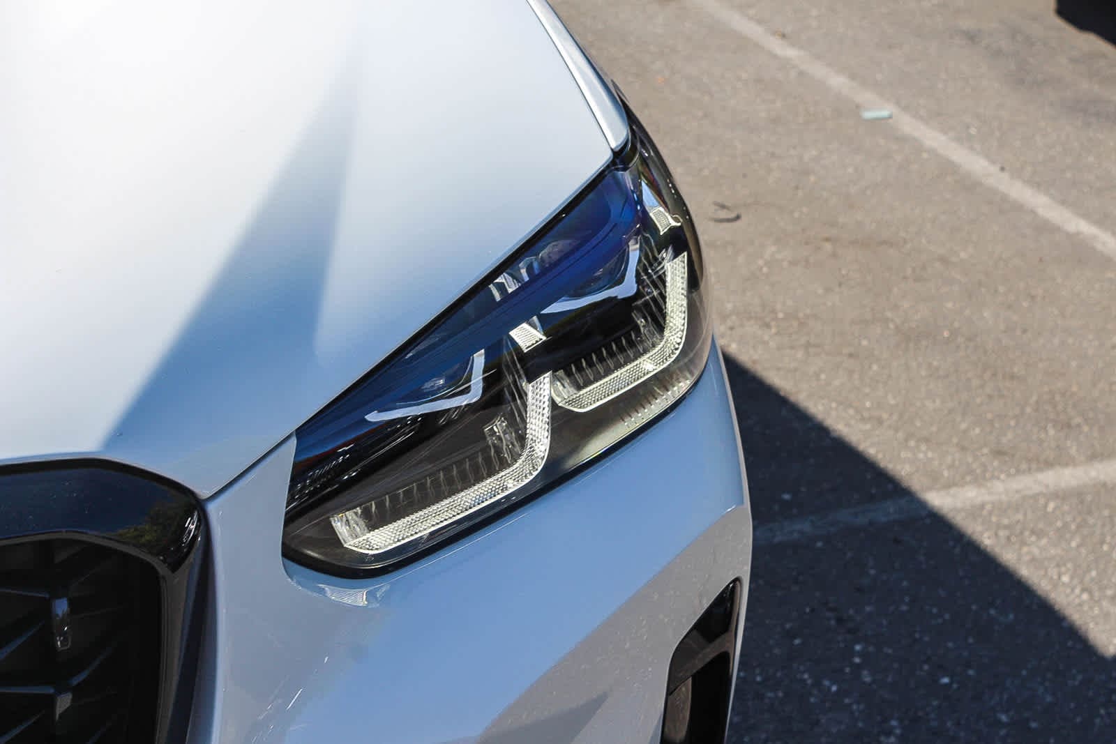 Thumbnail: 2025 BMW X4 - 10