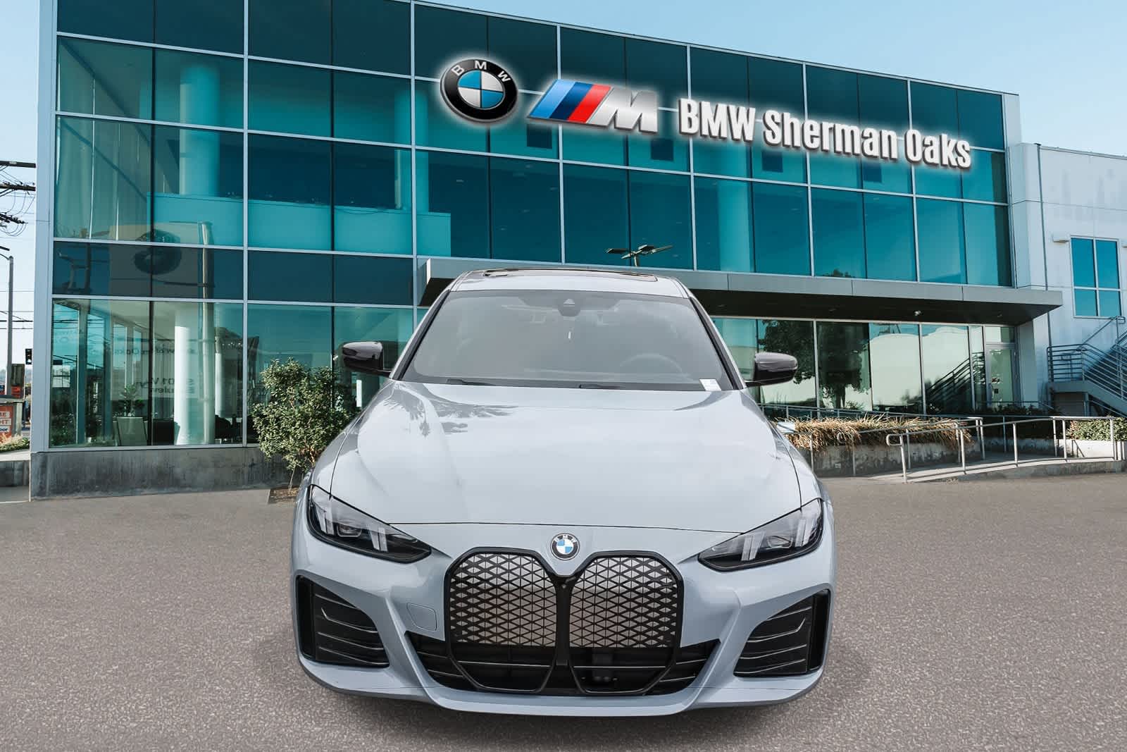 Thumbnail: 2026 BMW i4 - 2