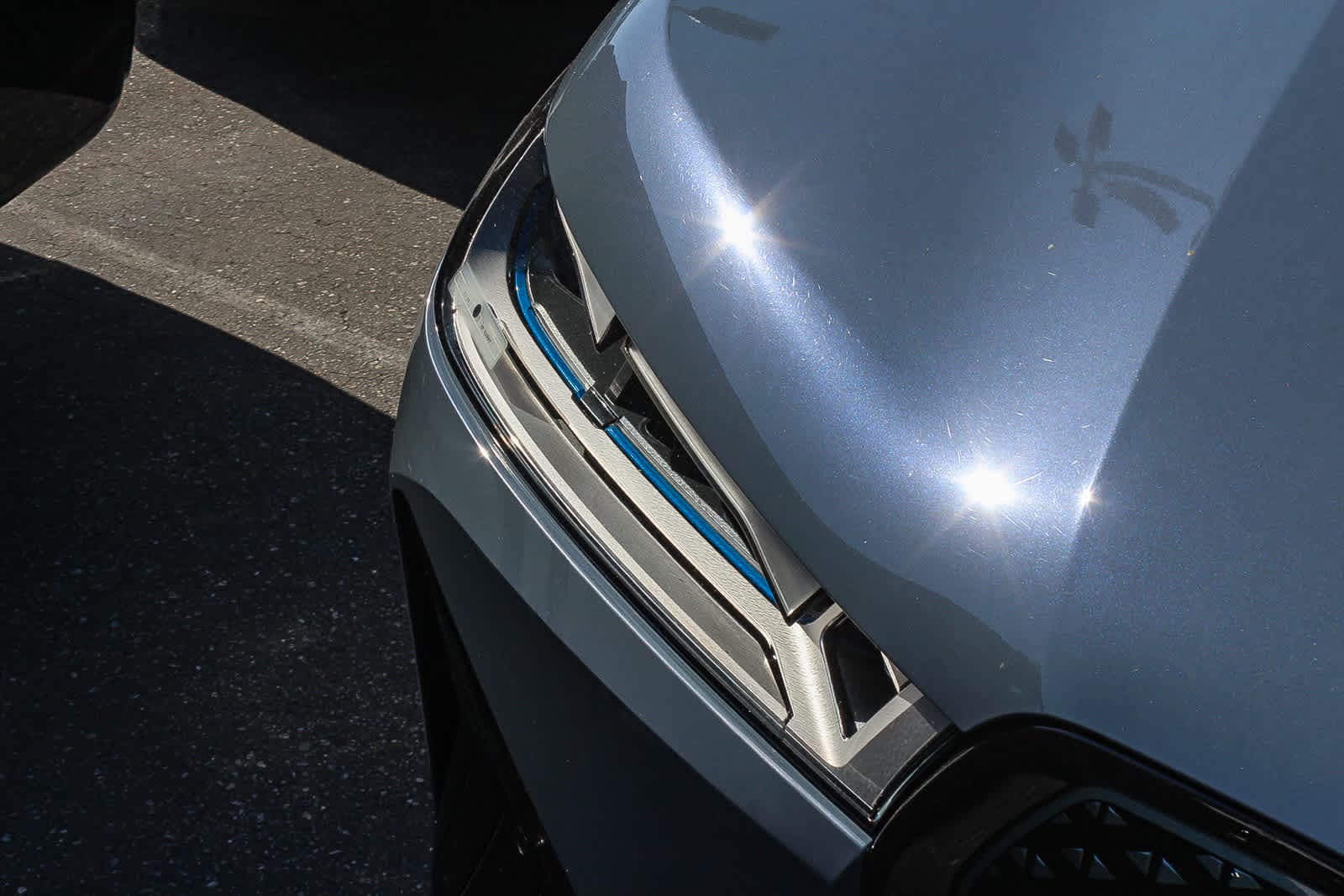 Thumbnail: 2023 BMW iX - 9