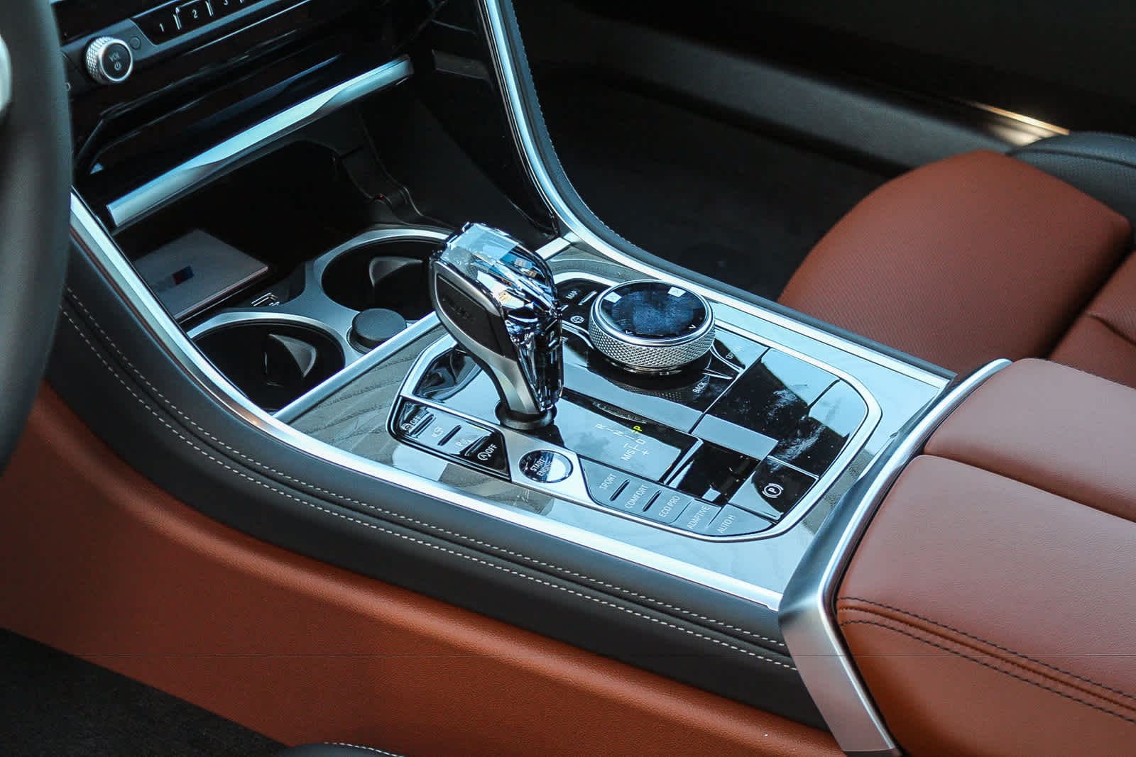 Thumbnail: 2026 BMW 8 Series - 18