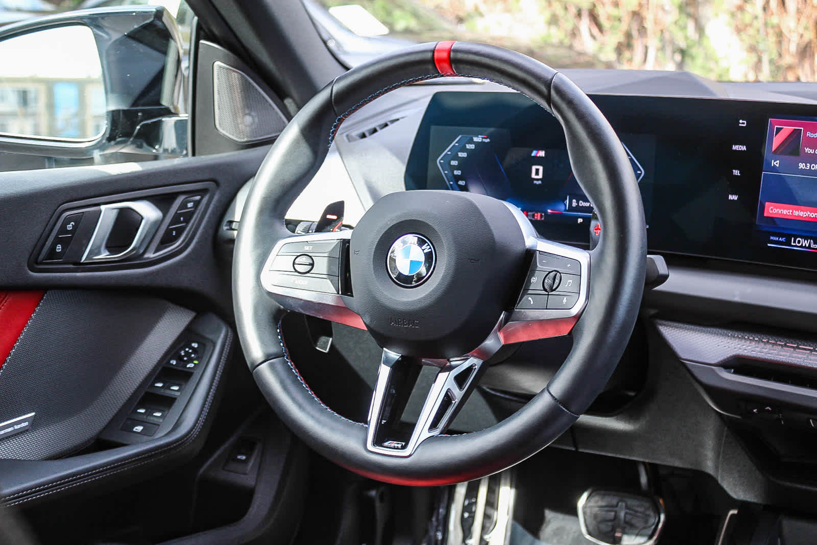 Thumbnail: 2025 BMW 2 Series - 15