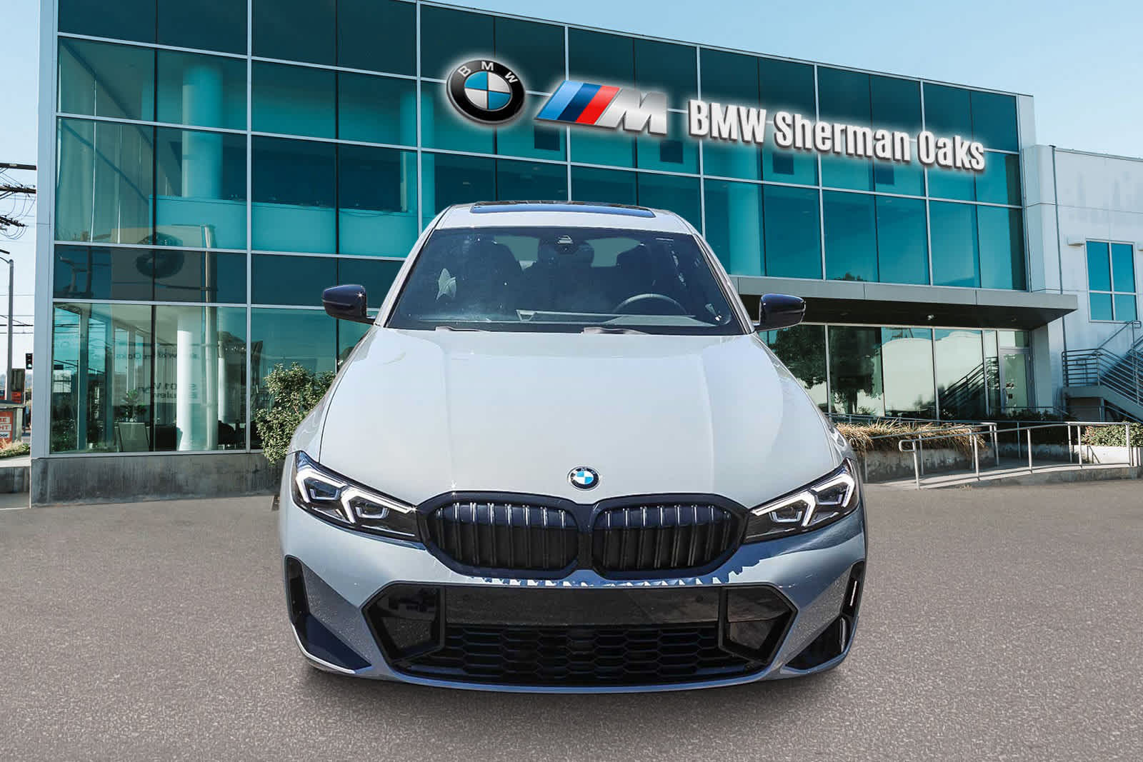 2025 Bmw 330i photo 2