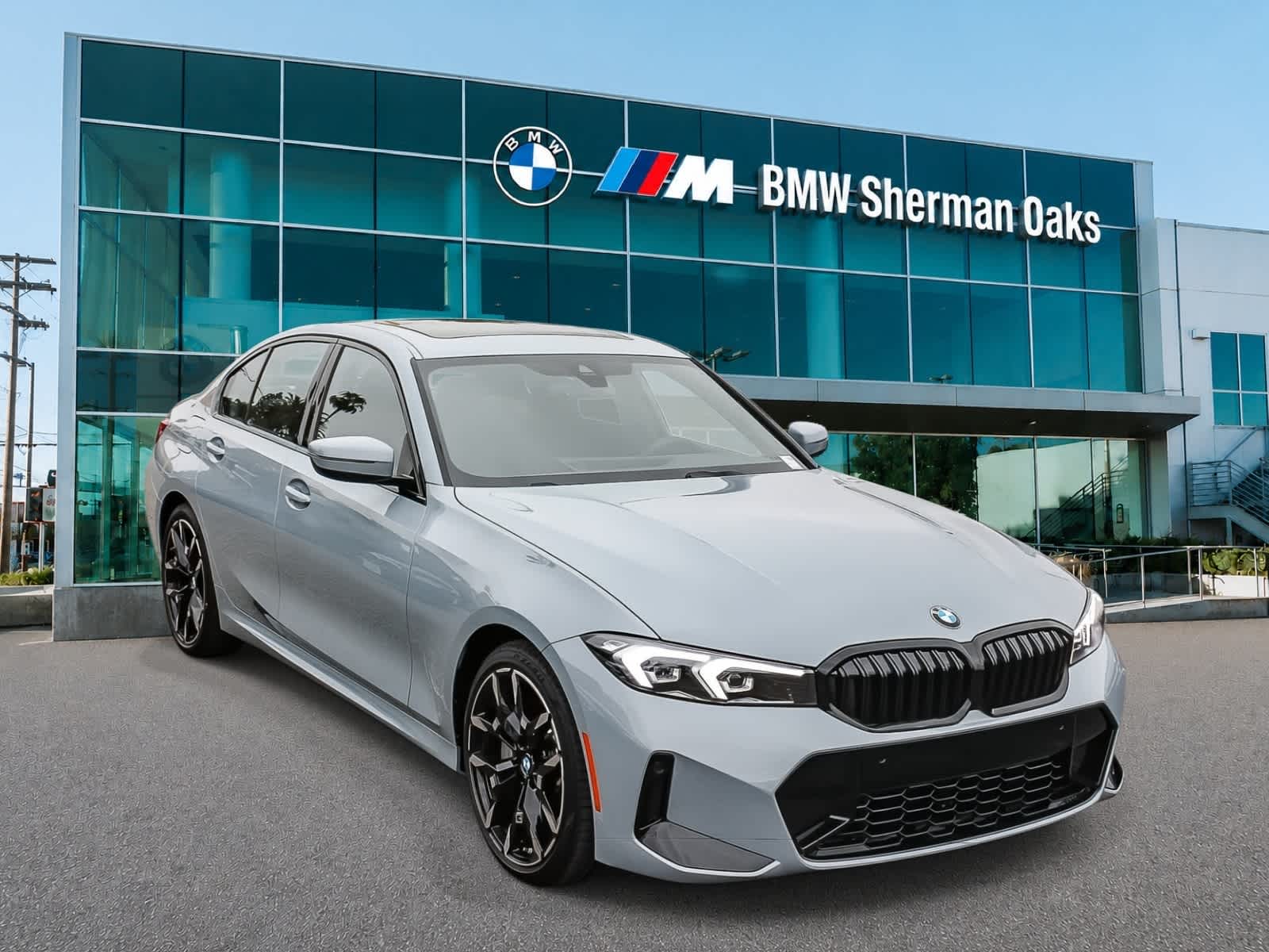 Thumbnail: 2026 BMW 3 Series - 3