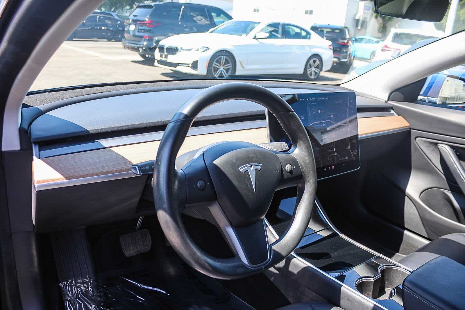 Thumbnail: 2018 Tesla Model 3 - 17