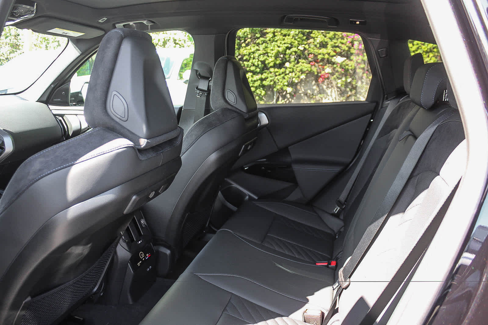 2026 BMW X3 30 - Photo 17