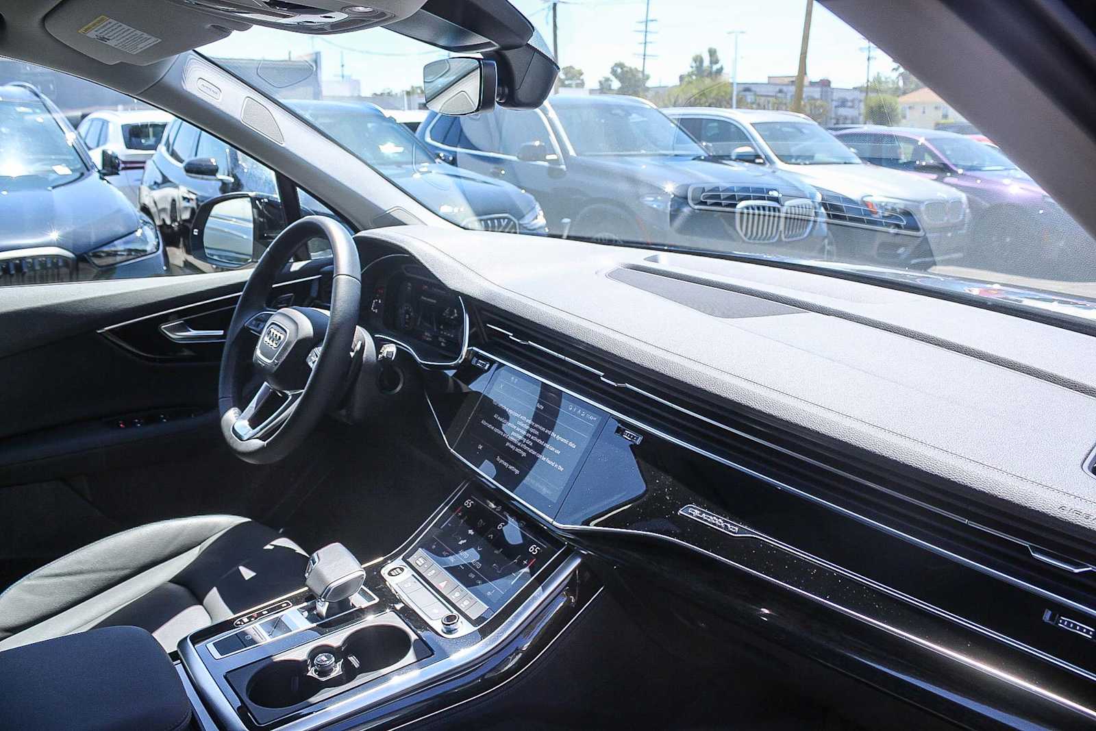 Thumbnail: 2023 Audi Q7 - 16