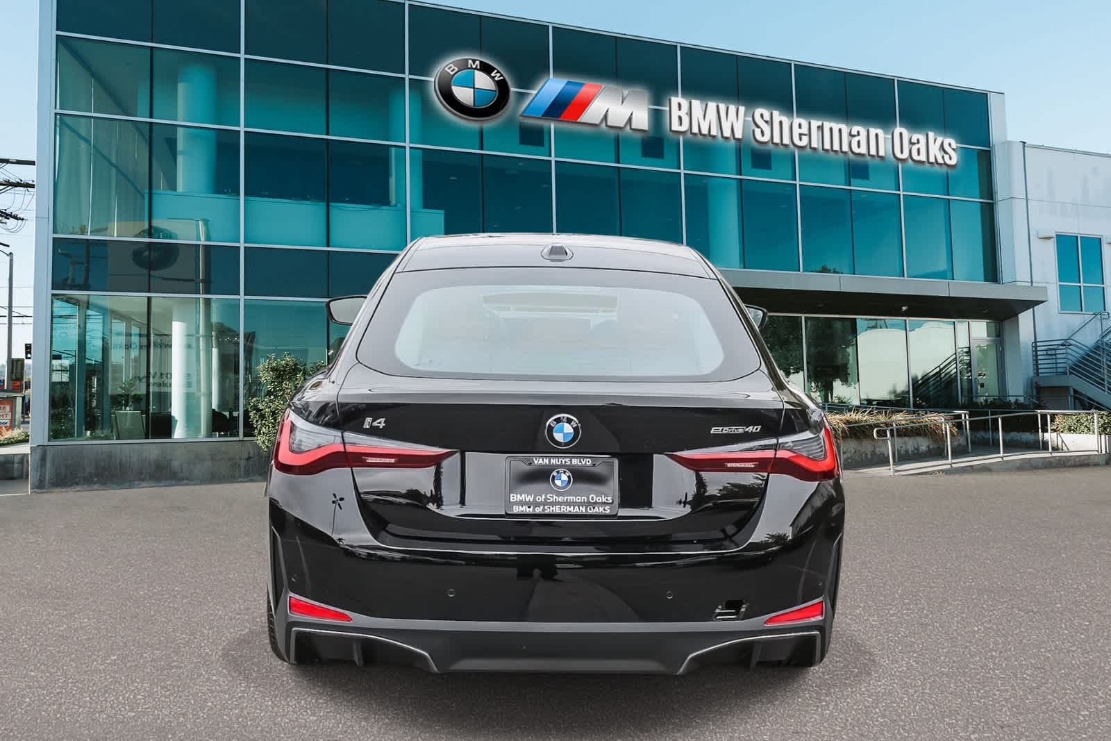 Thumbnail: 2026 BMW i4 - 5