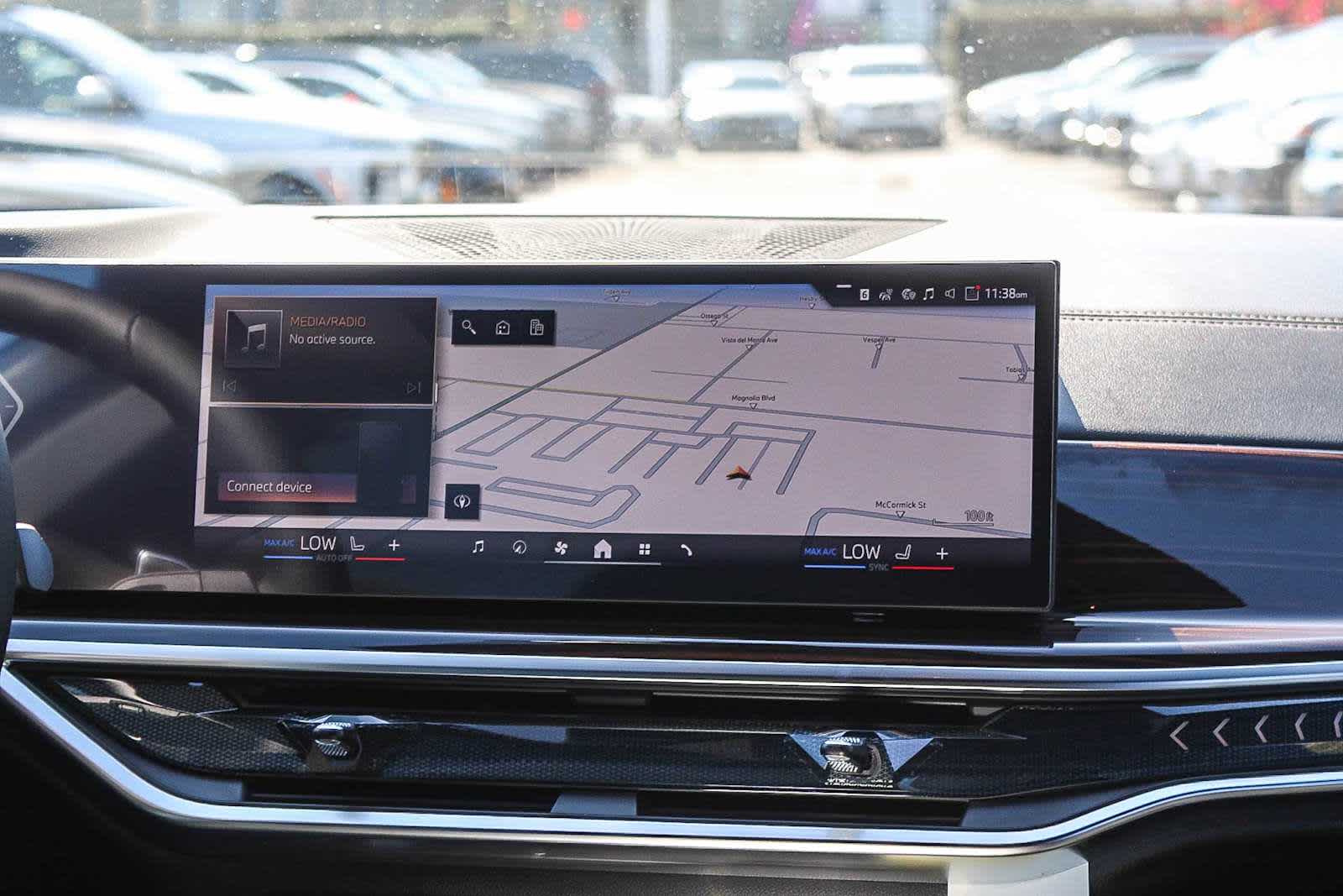 Thumbnail: 2026 BMW X5 - 14