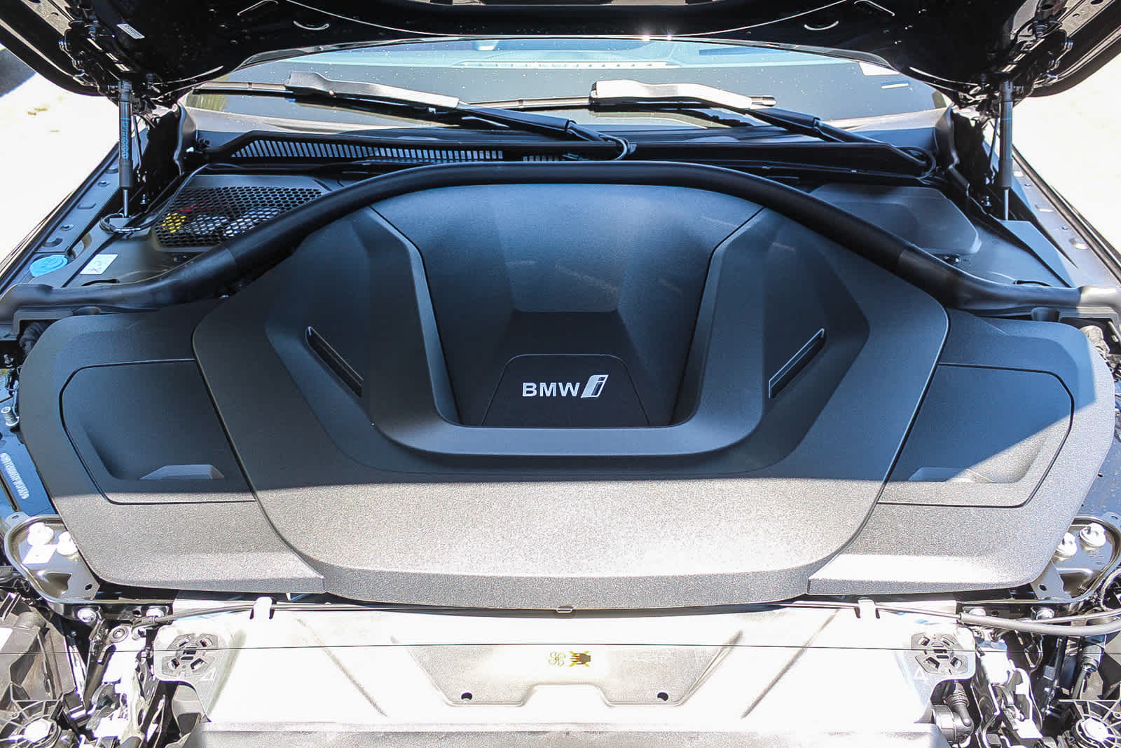 Thumbnail: 2026 BMW i4 - 28