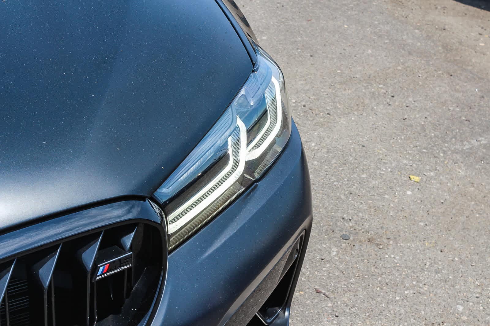 Thumbnail: 2022 BMW M5 - 10