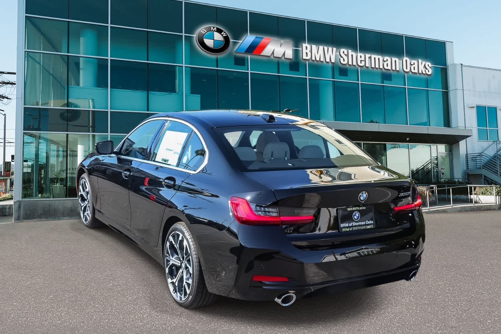 Thumbnail: 2026 BMW 3 Series - 6