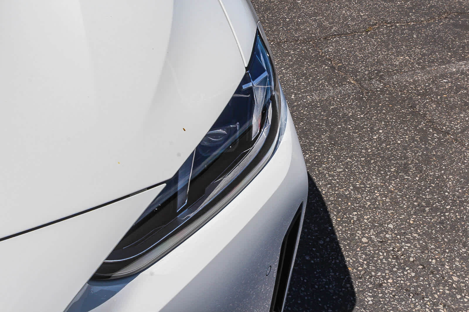 Thumbnail: 2026 BMW i4 - 10