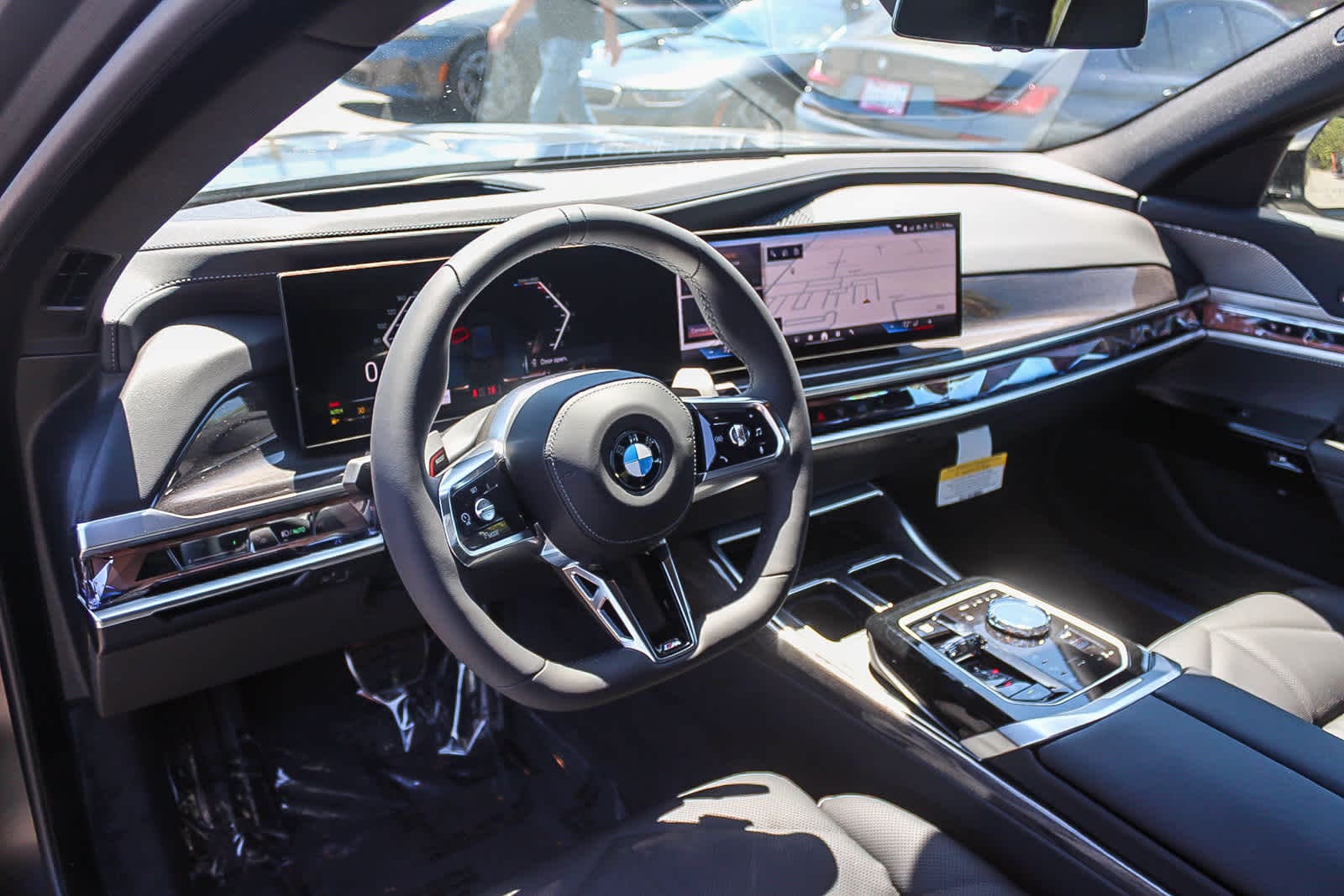 Thumbnail: 2026 BMW 7 Series - 17