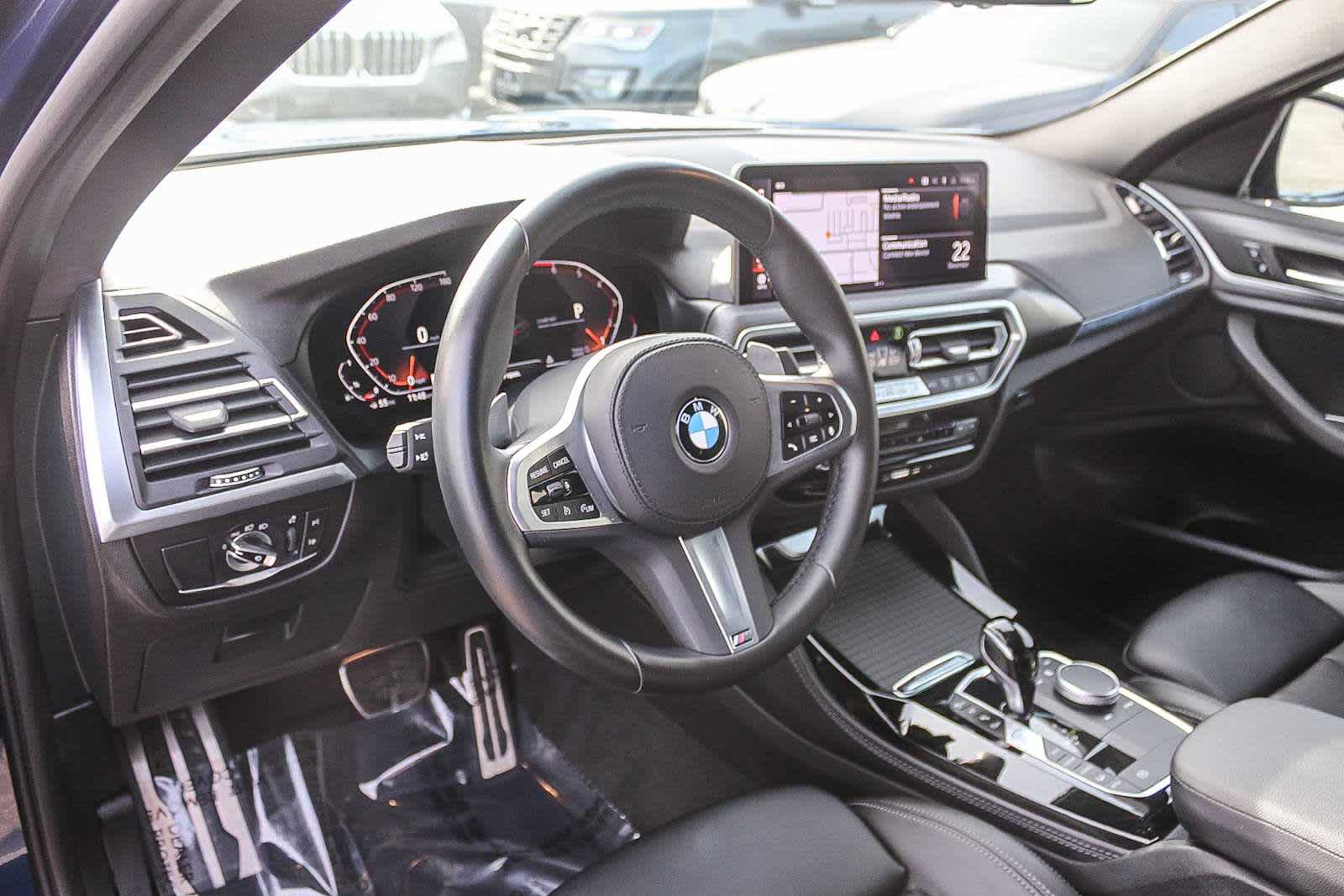 Thumbnail: 2023 BMW X4 - 17