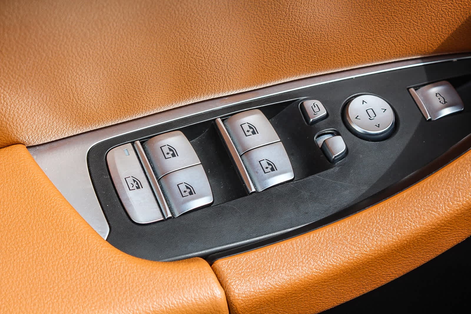 Thumbnail: 2022 BMW X4 - 21