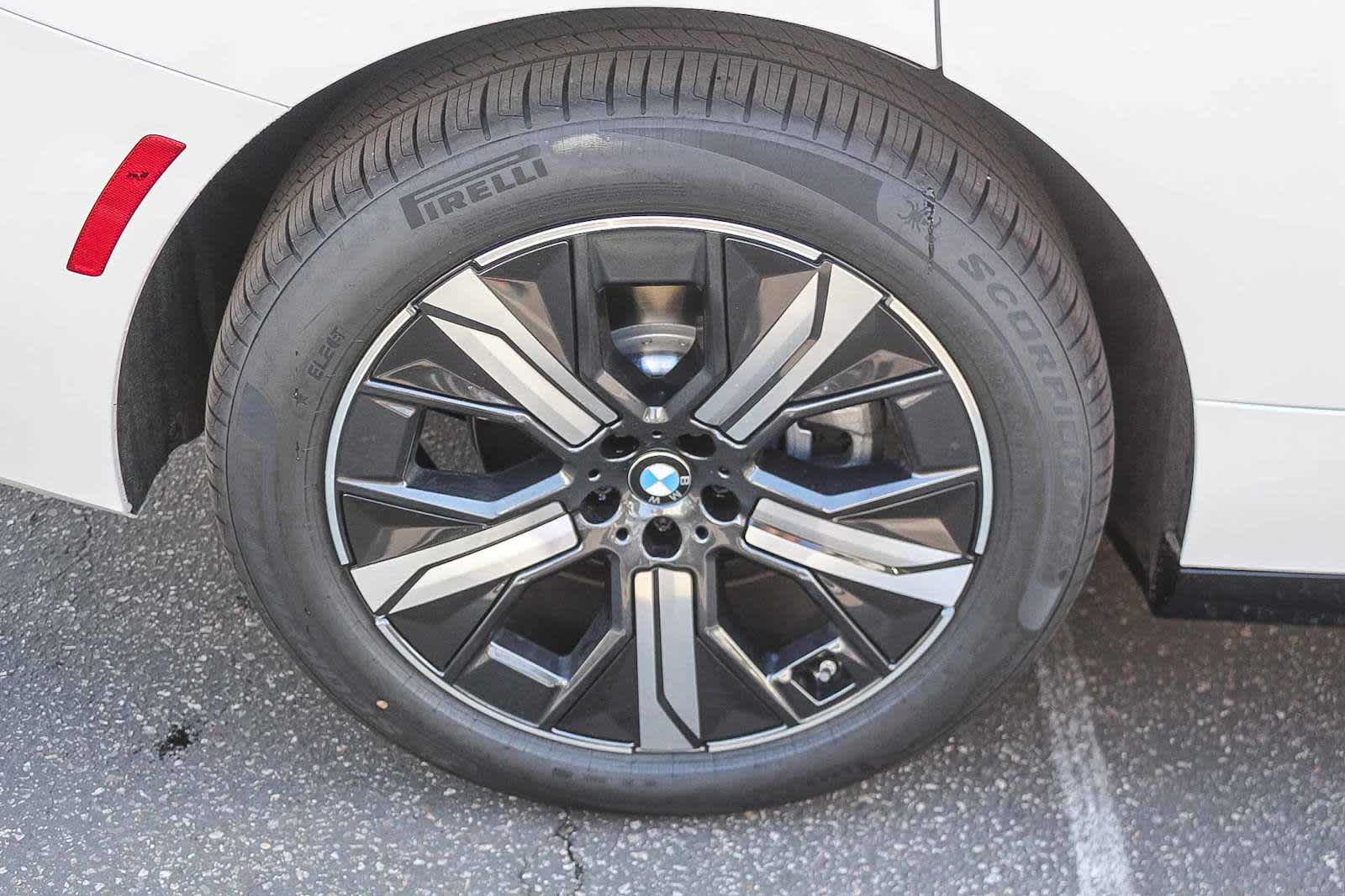 Thumbnail: 2026 BMW iX - 8