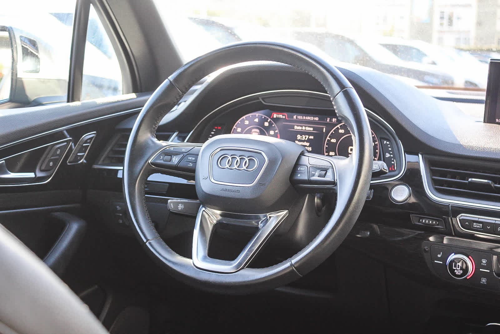 Thumbnail: 2017 Audi Q7 - 15