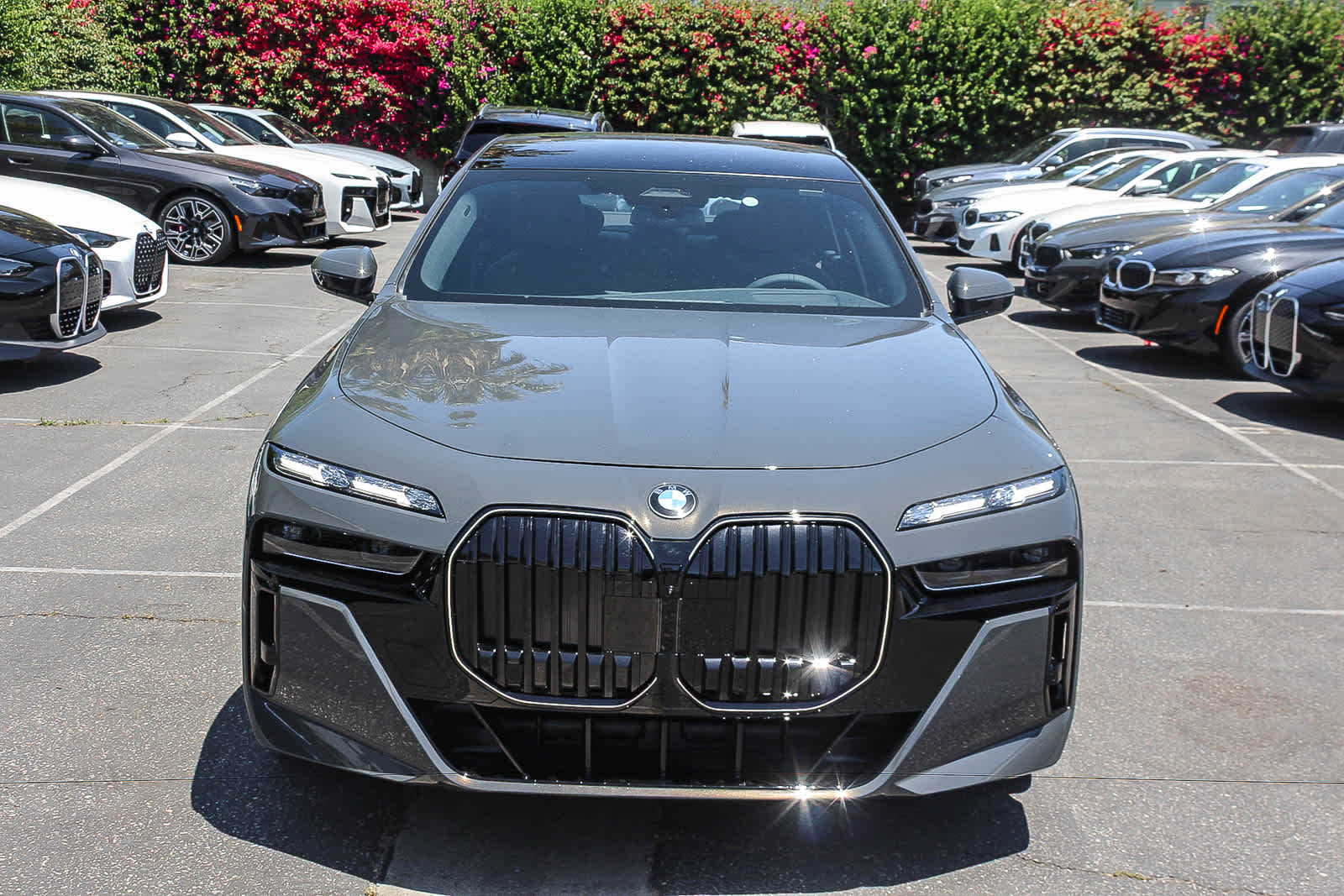 Thumbnail: 2026 BMW 7 Series - 3