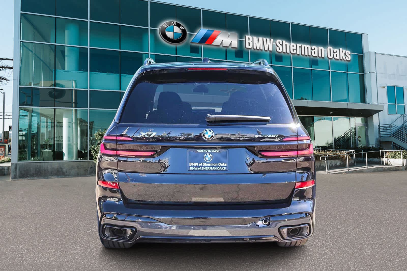 Thumbnail: 2026 BMW X7 - 5