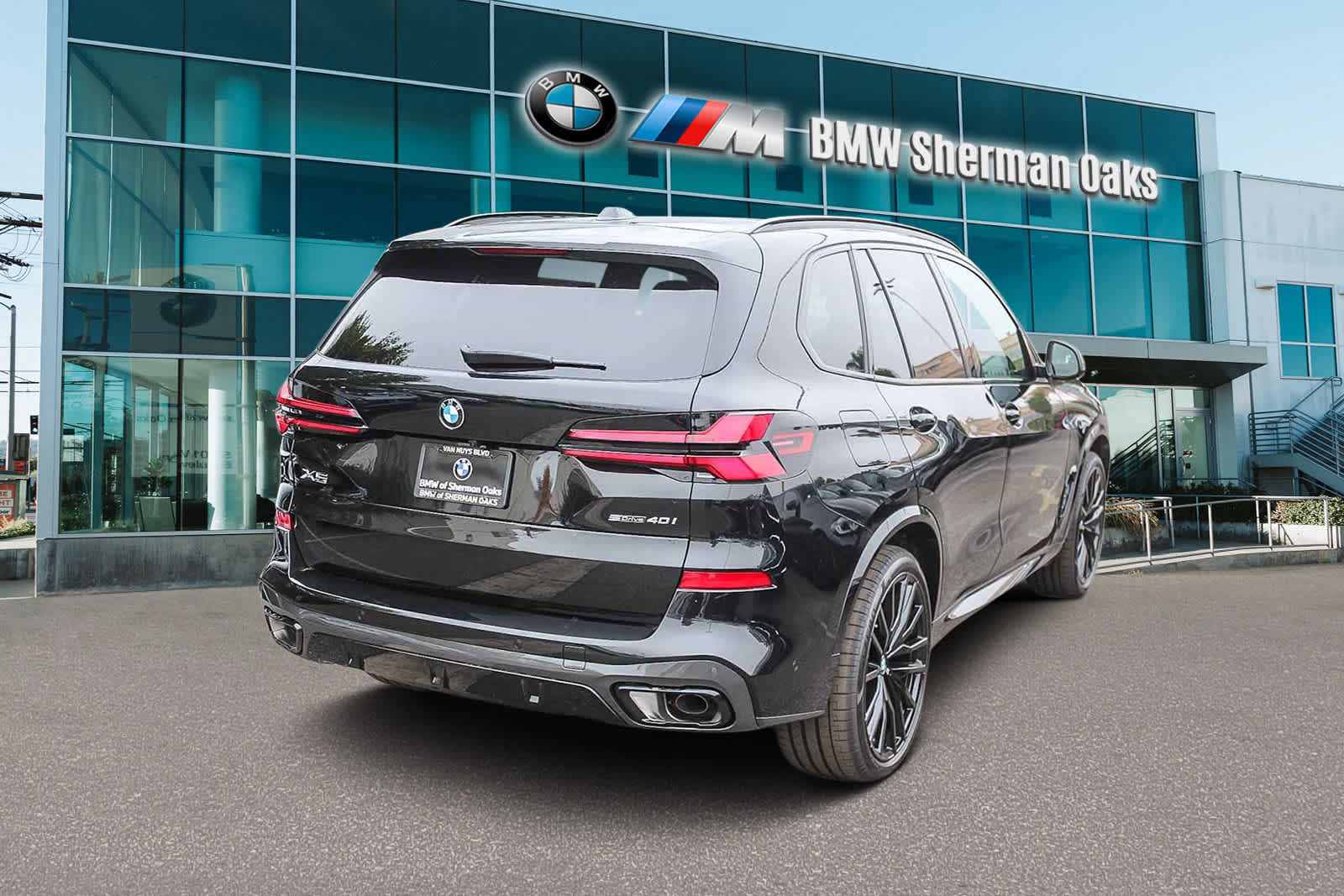 Thumbnail: 2026 BMW X5 - 4