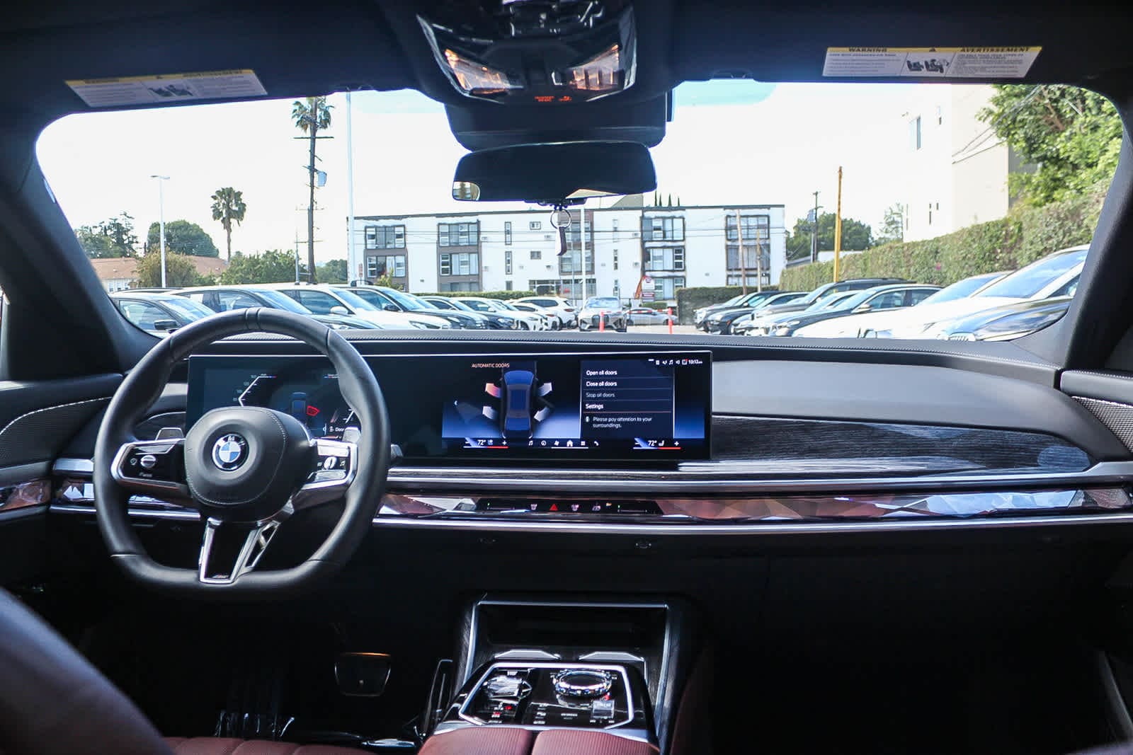 Thumbnail: 2026 BMW 7 Series - 12