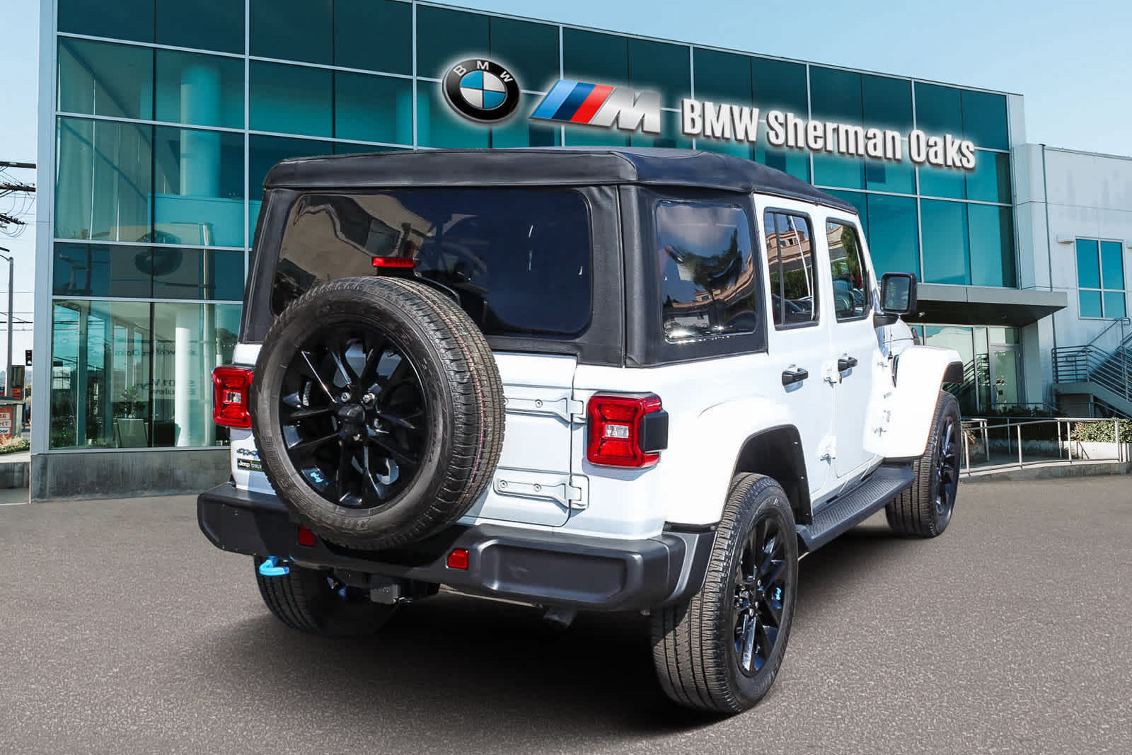 2022 Jeep Wrangler Unlimited 4xe Sahara photo 4
