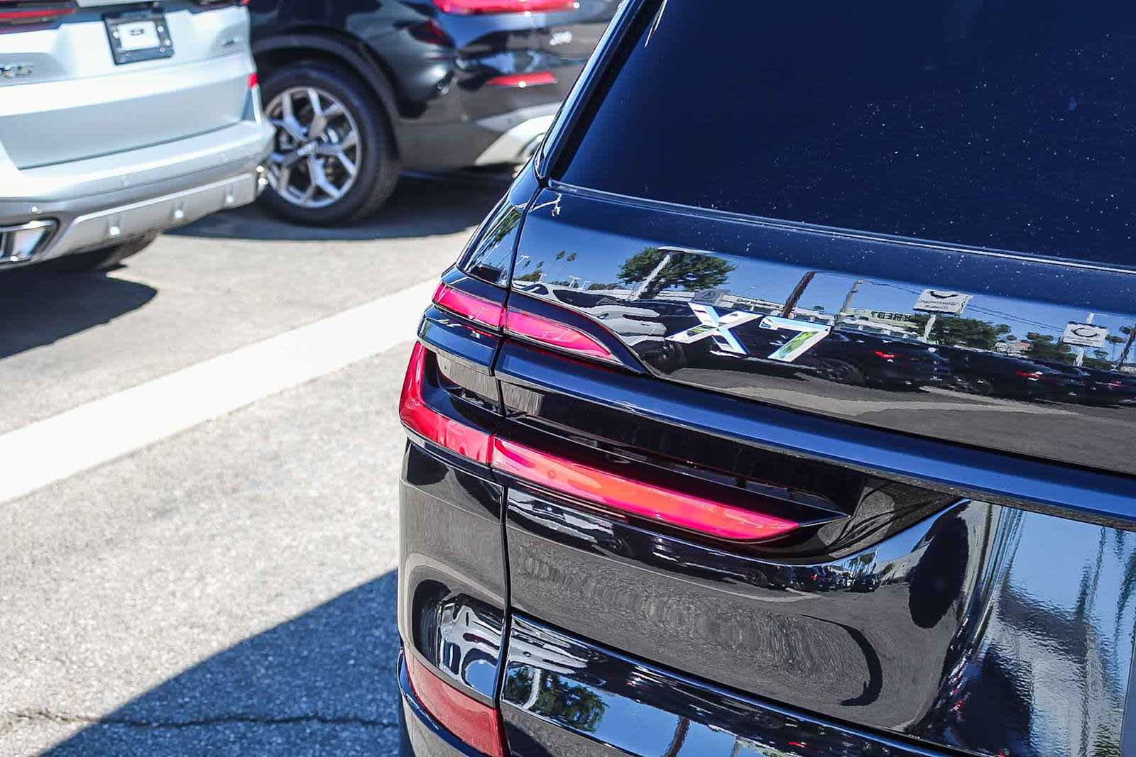 Thumbnail: 2026 BMW X7 - 7