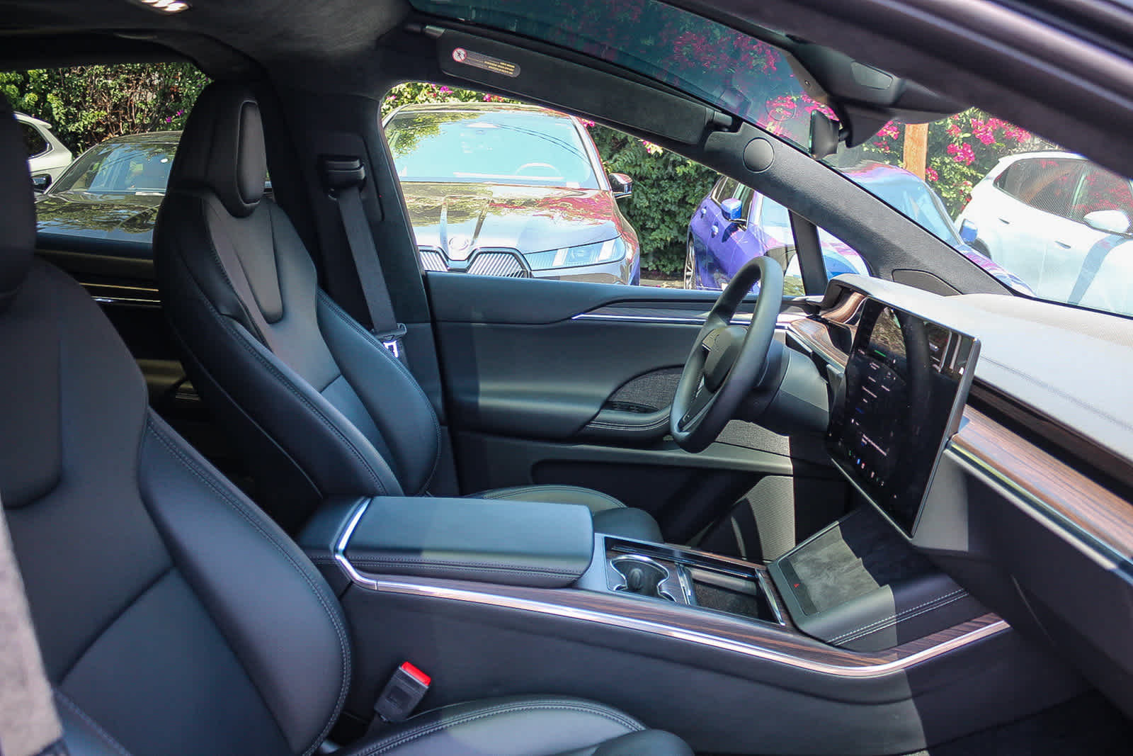 2023 Tesla Model X Standard Range 16