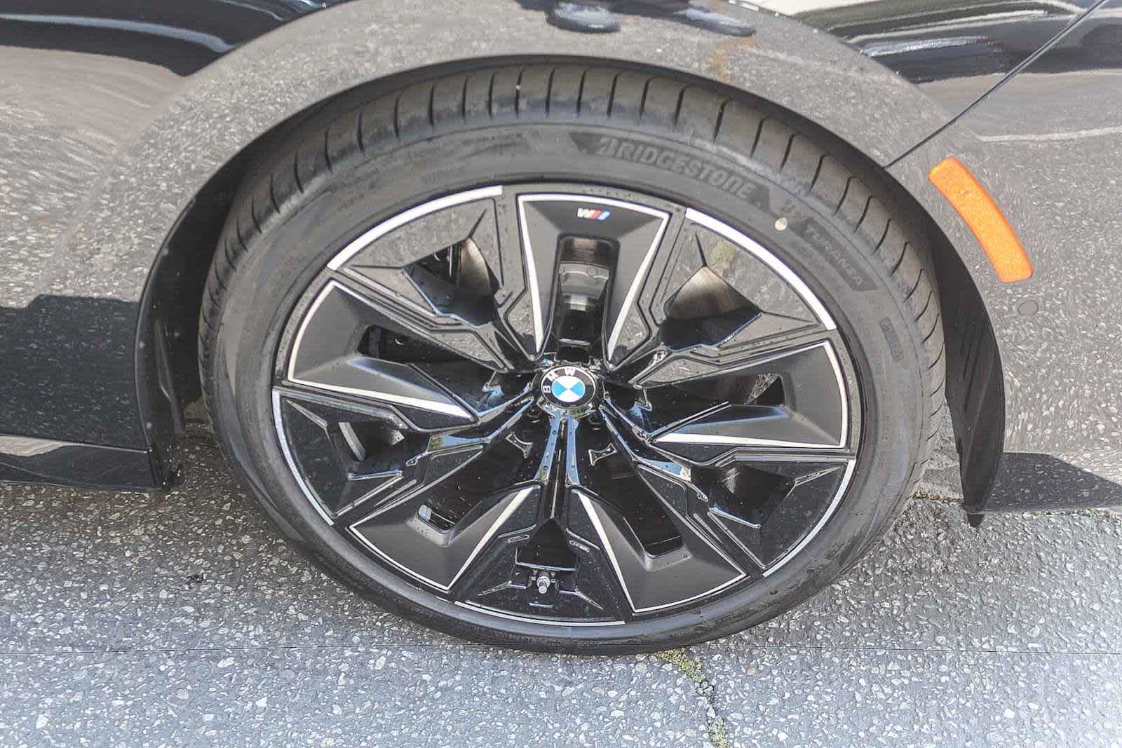 Thumbnail: 2026 BMW i7 - 16