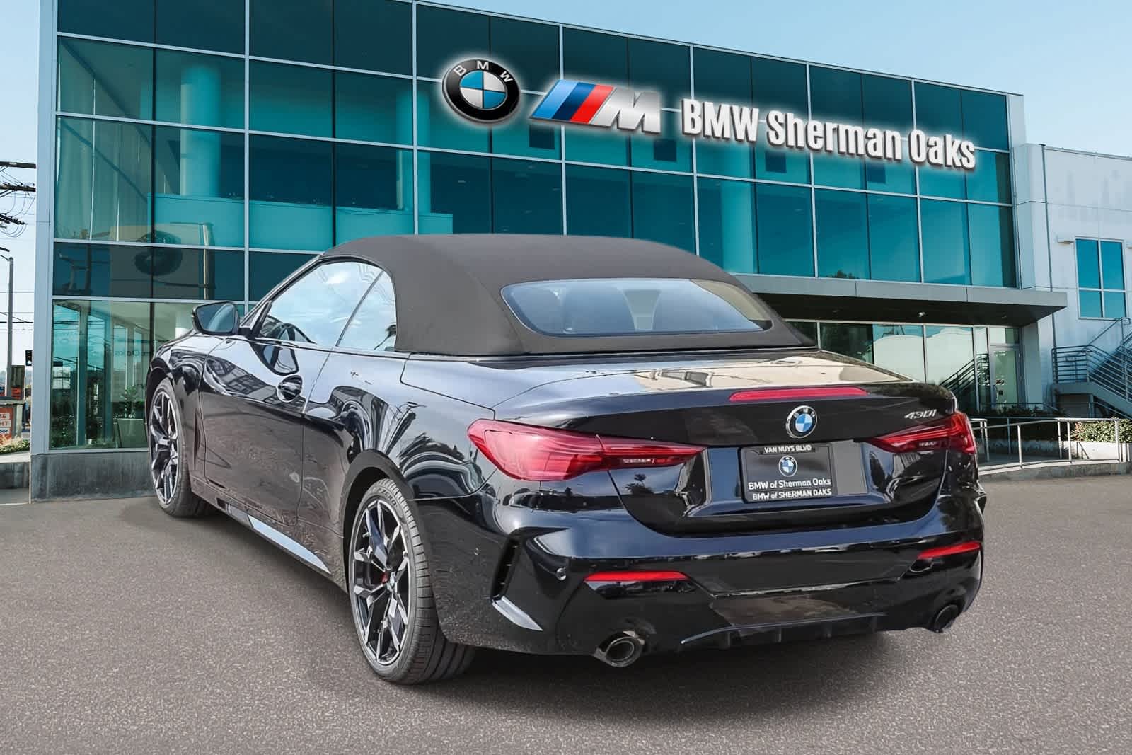 Thumbnail: 2026 BMW 4 Series - 12