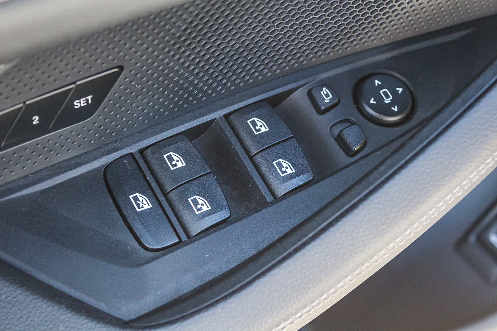 Thumbnail: 2023 BMW i4 - 20