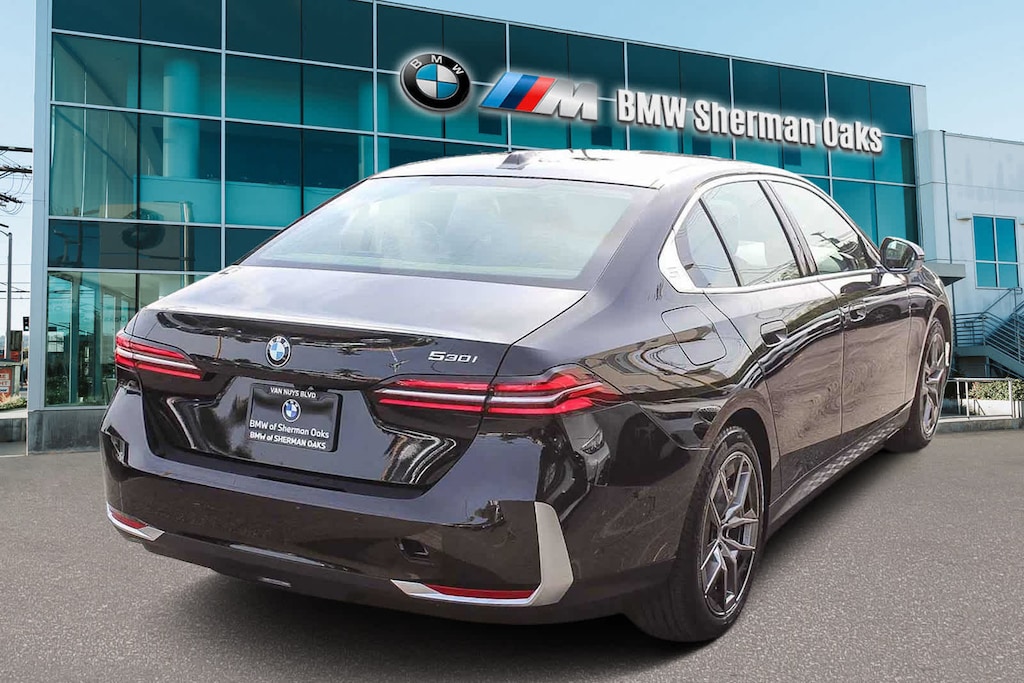 New 2026 BMW 530i Sedan